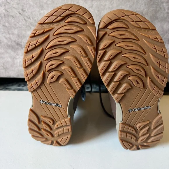 Columbia Women’s Dark Brown Snow Boots - Picture 7 of 8